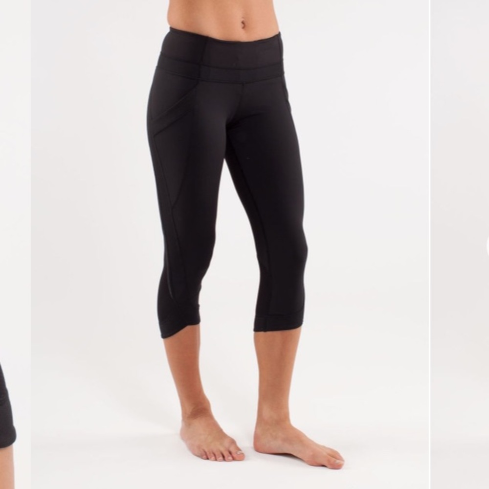 LULULEMON RUN: CHASE ME CROP LEGGINGS